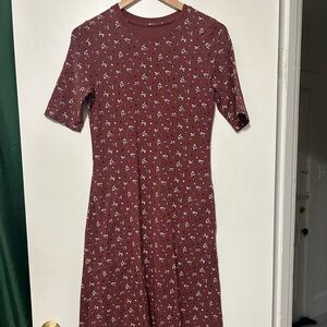Duluth Trading Co Burgundy Floral Midi Dress